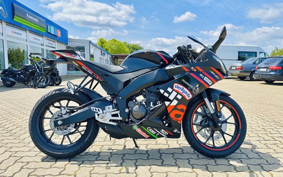 Neufahrzeug Aprilia RS 125 Replica - Bild 6