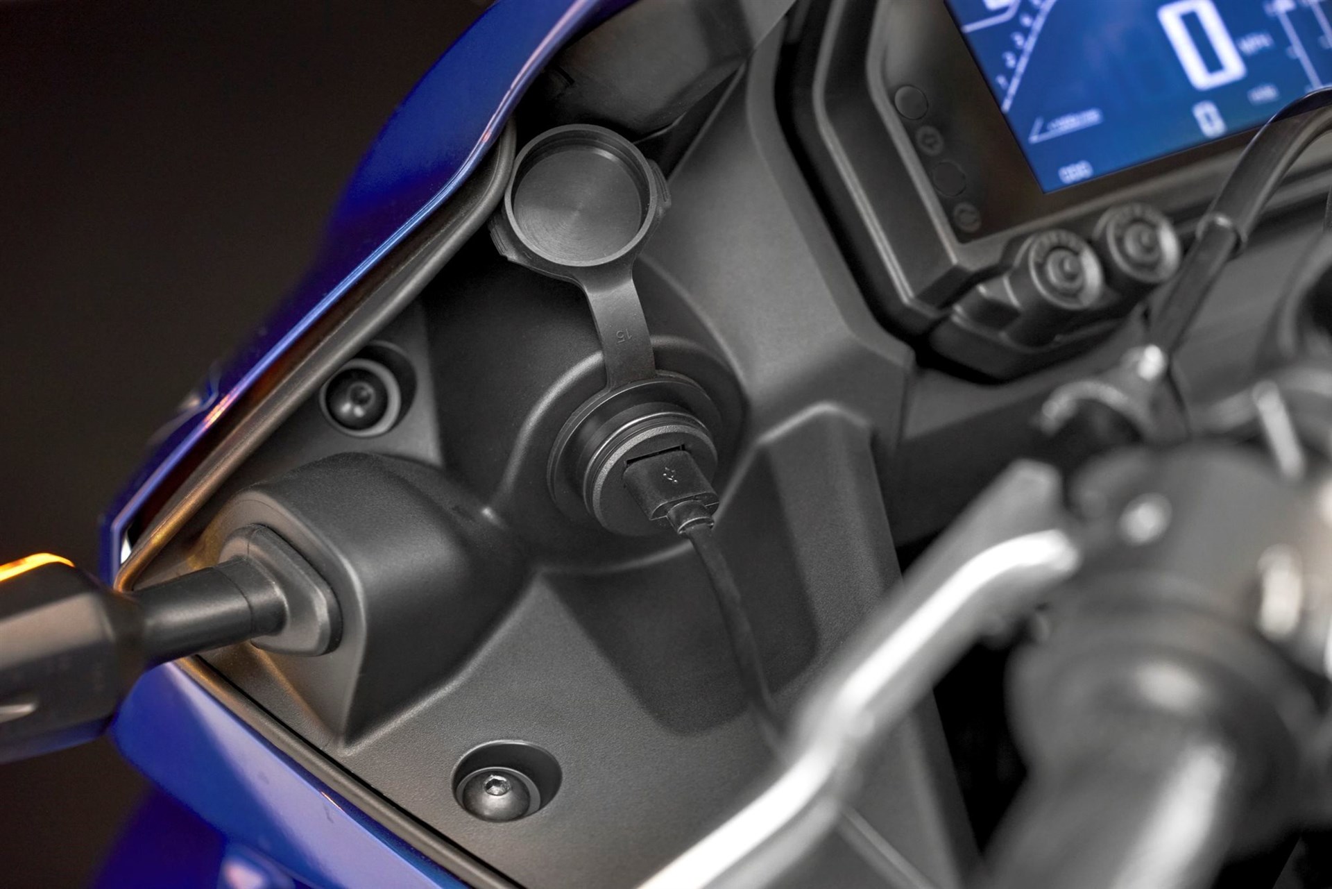 Yamaha R3