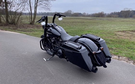 Gebrauchtmotorrad Harley-Davidson Touring Road King Special FLHRXS - Bild 6