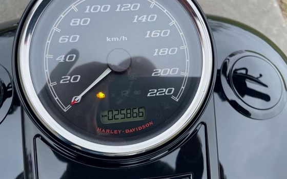 Gebrauchtmotorrad Harley-Davidson Touring Road King Special FLHRXS - Bild 7