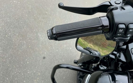 Gebrauchtmotorrad Harley-Davidson Touring Road King Special FLHRXS - Bild 9