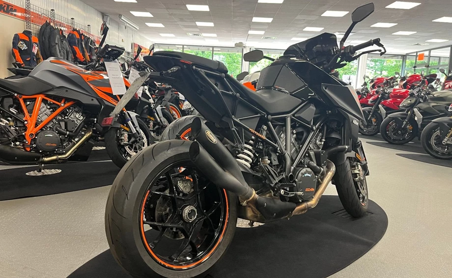 Angebot KTM 1290 Super Duke R Bild 2: Angebot KTM 1290 Super Duke R