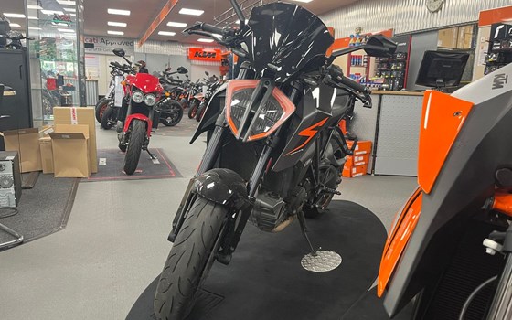 Gebrauchtmotorrad KTM 1290 Super Duke R - Bild 6