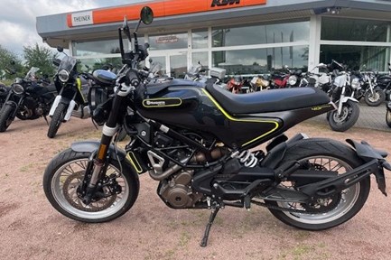 Husqvarna Svartpilen 401