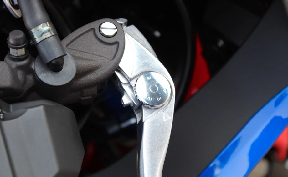 Offer Honda CBR1000RR-R Fireblade Bild 16: Offer Honda CBR1000RR-R Fireblade