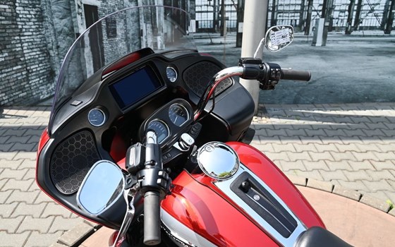 Gebrauchtmotorrad Harley-Davidson Road Glide Ultra - Bild 10