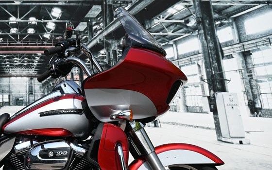 Gebrauchtmotorrad Harley-Davidson Road Glide Ultra - Bild 2