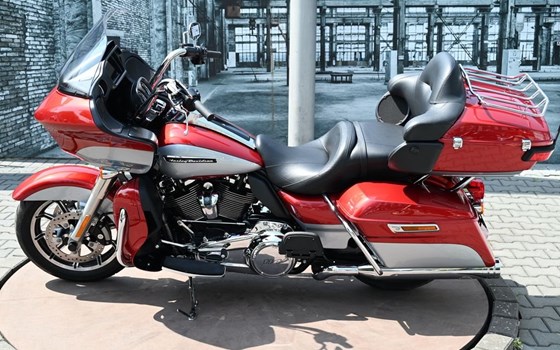 Gebrauchtmotorrad Harley-Davidson Road Glide Ultra - Bild 9