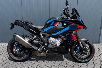 BMW M 1000 XR