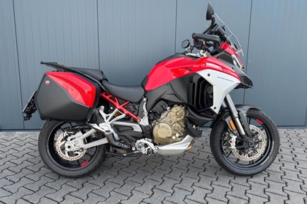 Ducati Multistrada V4 S