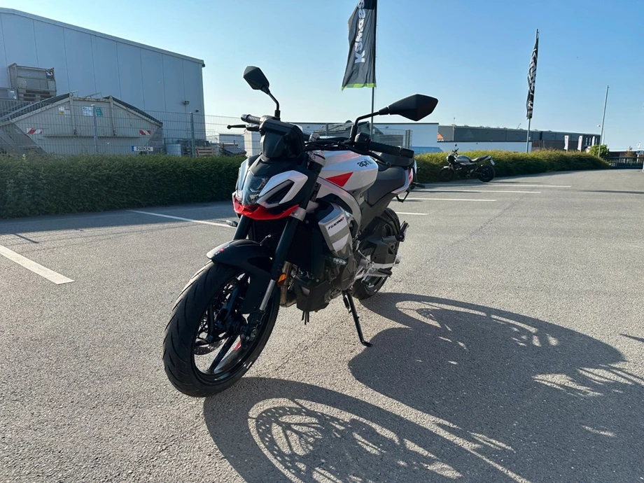 Angebot Aprilia Tuono 457 Bild 3: Angebot Aprilia Tuono 457