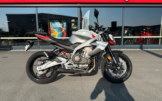 Neufahrzeug Aprilia Tuono 457 - Bild 8
