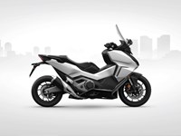 Neumotorrad Honda Forza 750 
