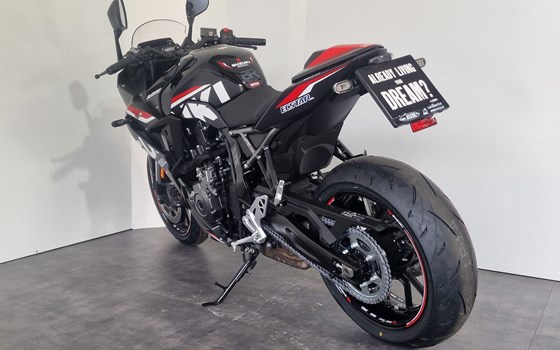 Neufahrzeug Suzuki GSX-8R - Bild 2 Neufahrzeug Suzuki GSX-8R - Bild 2