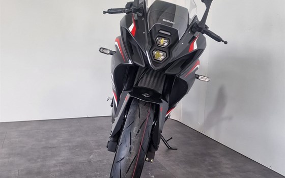 Neufahrzeug Suzuki GSX-8R - Bild 4 Neufahrzeug Suzuki GSX-8R - Bild 4