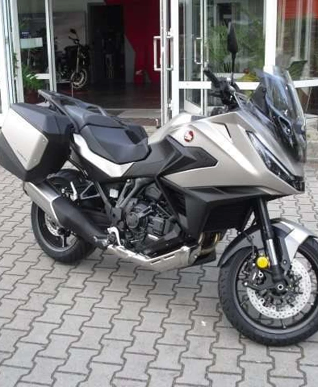 Honda NT1100<br />DCT sofort verfügbar