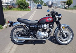 Neumotorrad Kawasaki W800