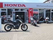 Honda CB125R
