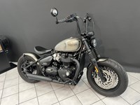Gebrauchtmotorrad Triumph Bonneville Bobber Black