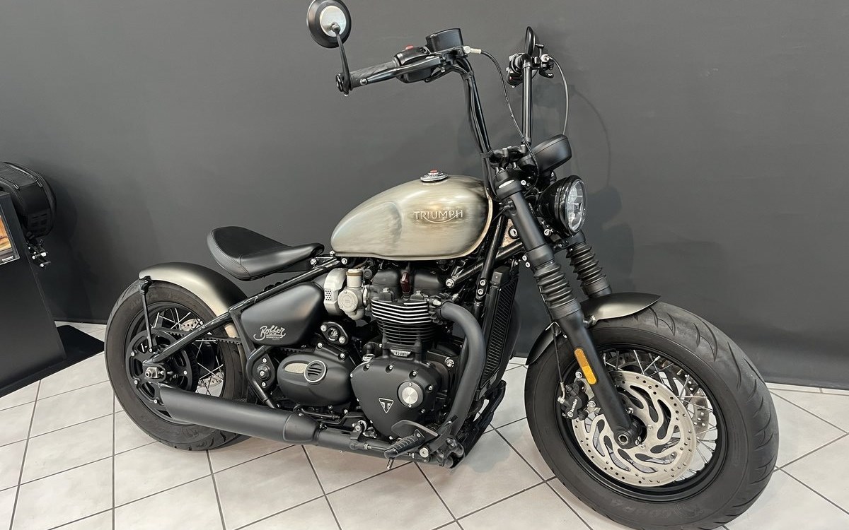 Angebot Triumph Bonneville Bobber Black