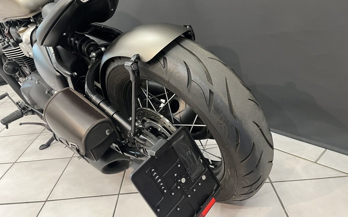 Angebot Triumph Bonneville Bobber Black