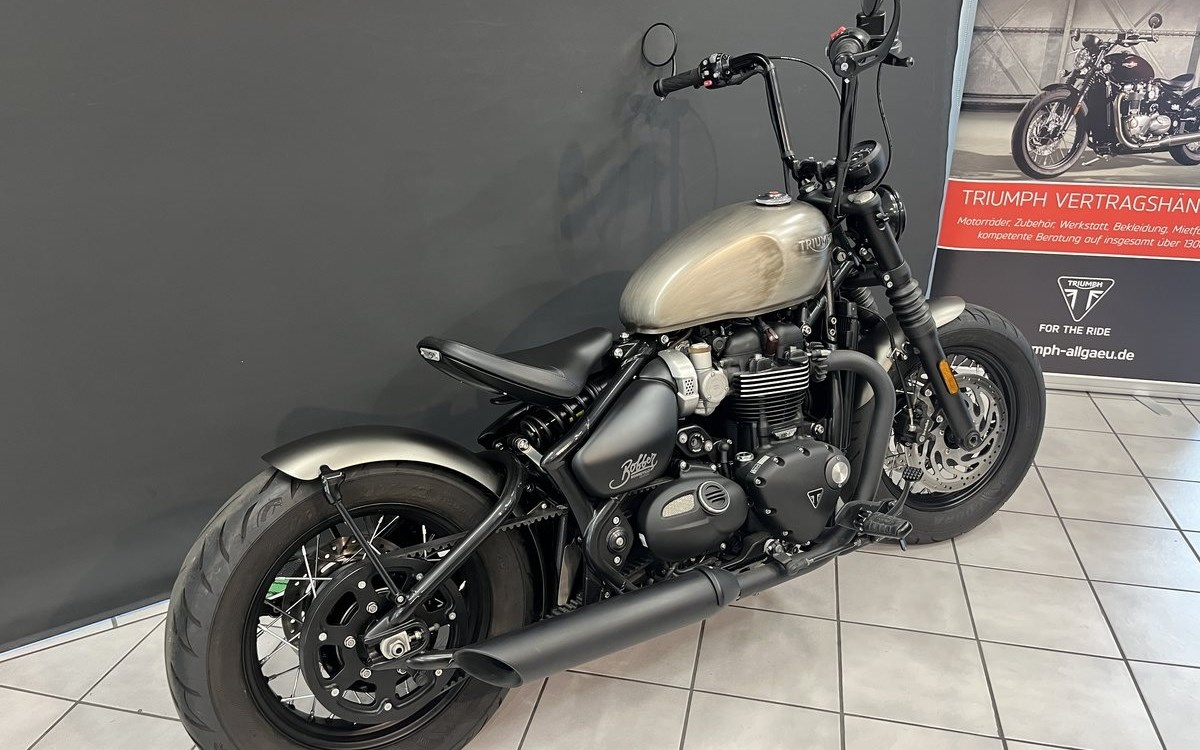Angebot Triumph Bonneville Bobber Black