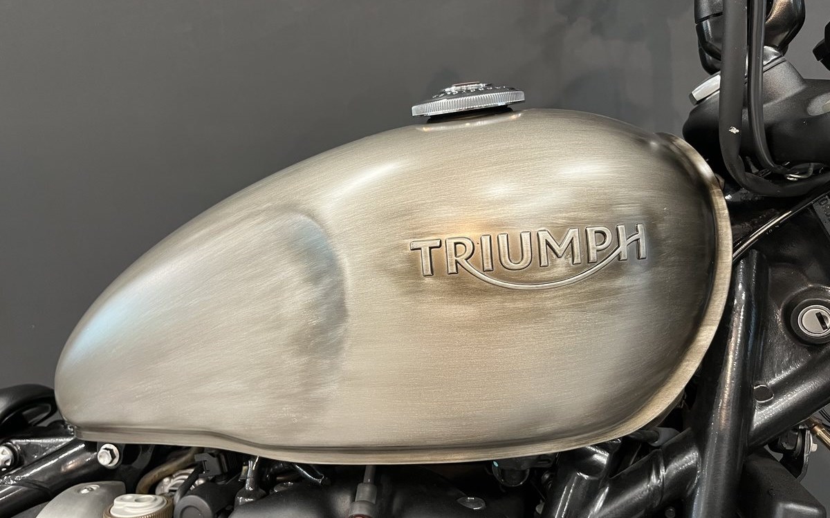 Angebot Triumph Bonneville Bobber Black