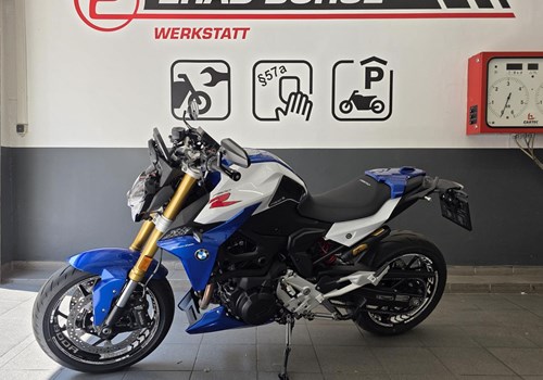 BMW F 900 R