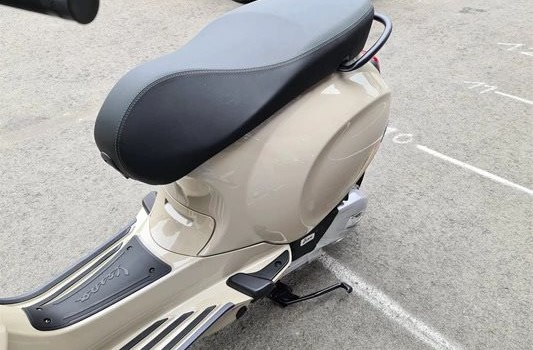 Gebrauchtmotorrad Vespa Primavera 125 S - Bild 10 Gebrauchtmotorrad Vespa Primavera 125 S - Bild 10