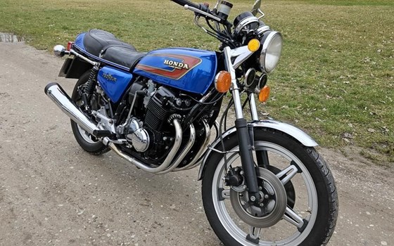 Gebrauchtmotorrad Honda CB 750 F - Bild 9
