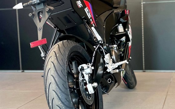 Neufahrzeug Aprilia RS 125 Replica - Bild 11