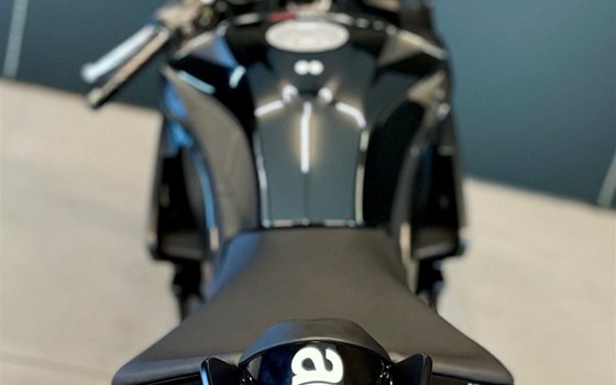 Neufahrzeug Aprilia RS 125 Replica - Bild 14