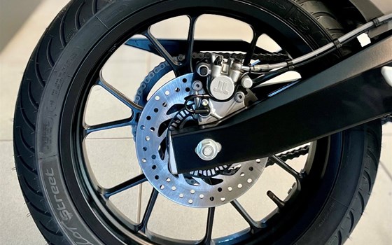 Neufahrzeug Aprilia RS 125 Replica - Bild 10