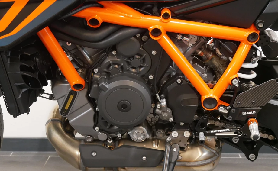 Angebot KTM 1290 Super Duke R EVO Bild 8: Angebot KTM 1290 Super Duke R EVO