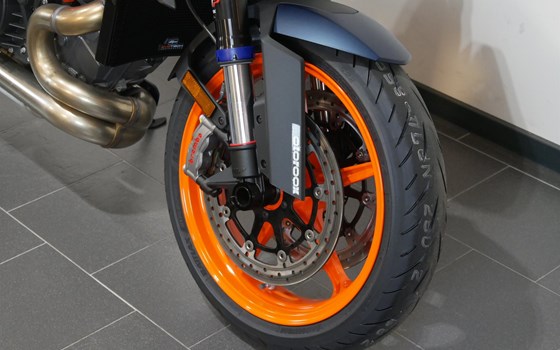 Neufahrzeug KTM 1290 Super Duke R EVO - Bild 16