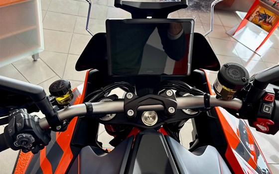 Neufahrzeug KTM 1290 Super Duke GT - Bild 3 Neufahrzeug KTM 1290 Super Duke GT - Bild 3