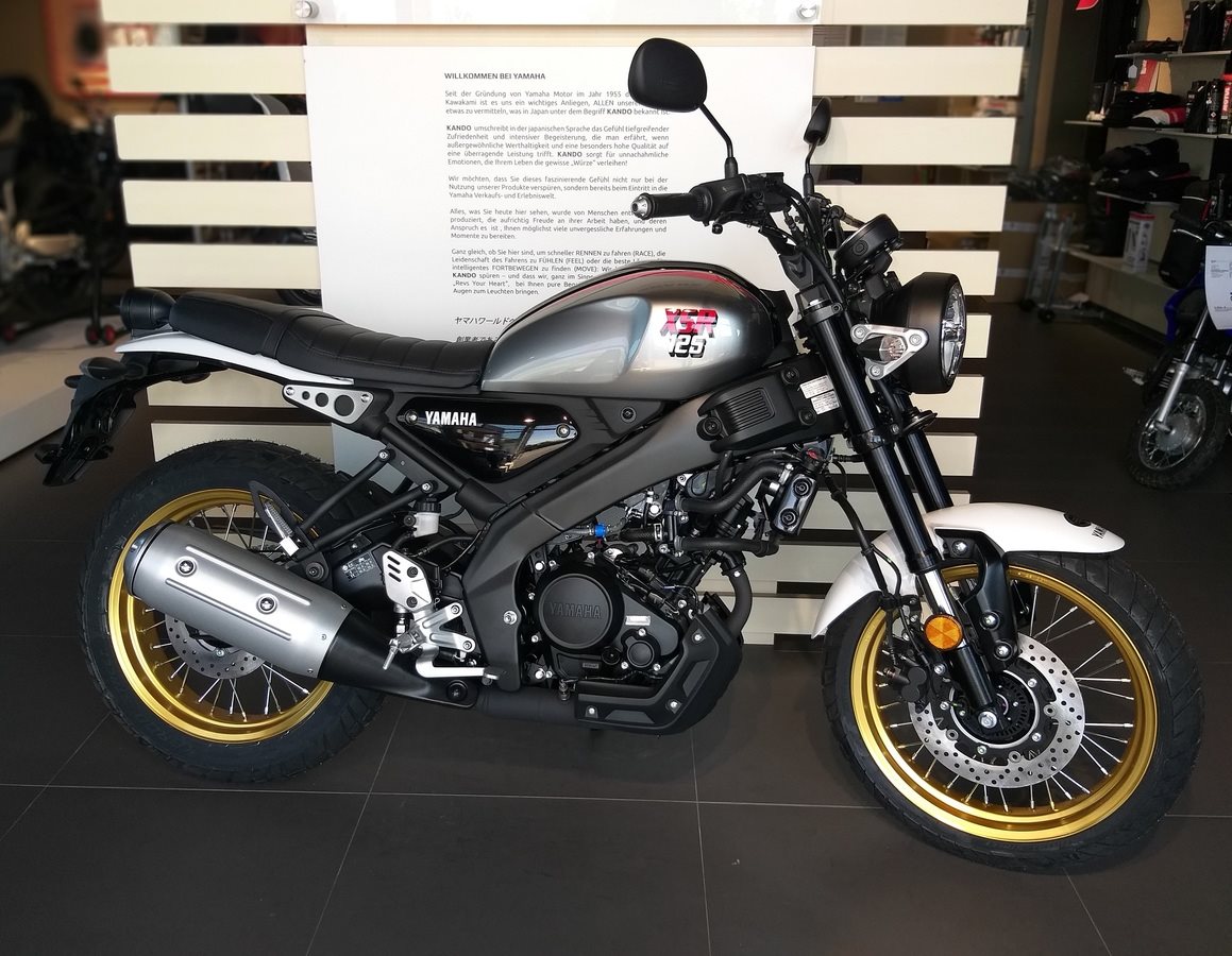Yamaha XSR125 Legacy 