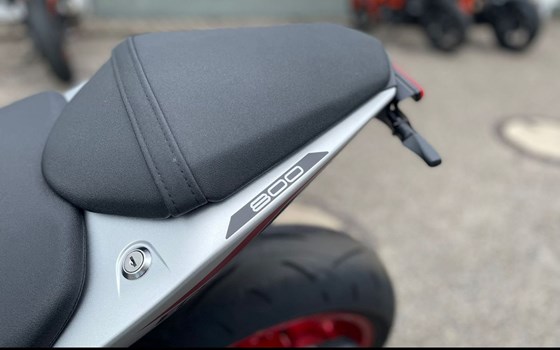 Neufahrzeug Suzuki GSX-8R - Bild 9