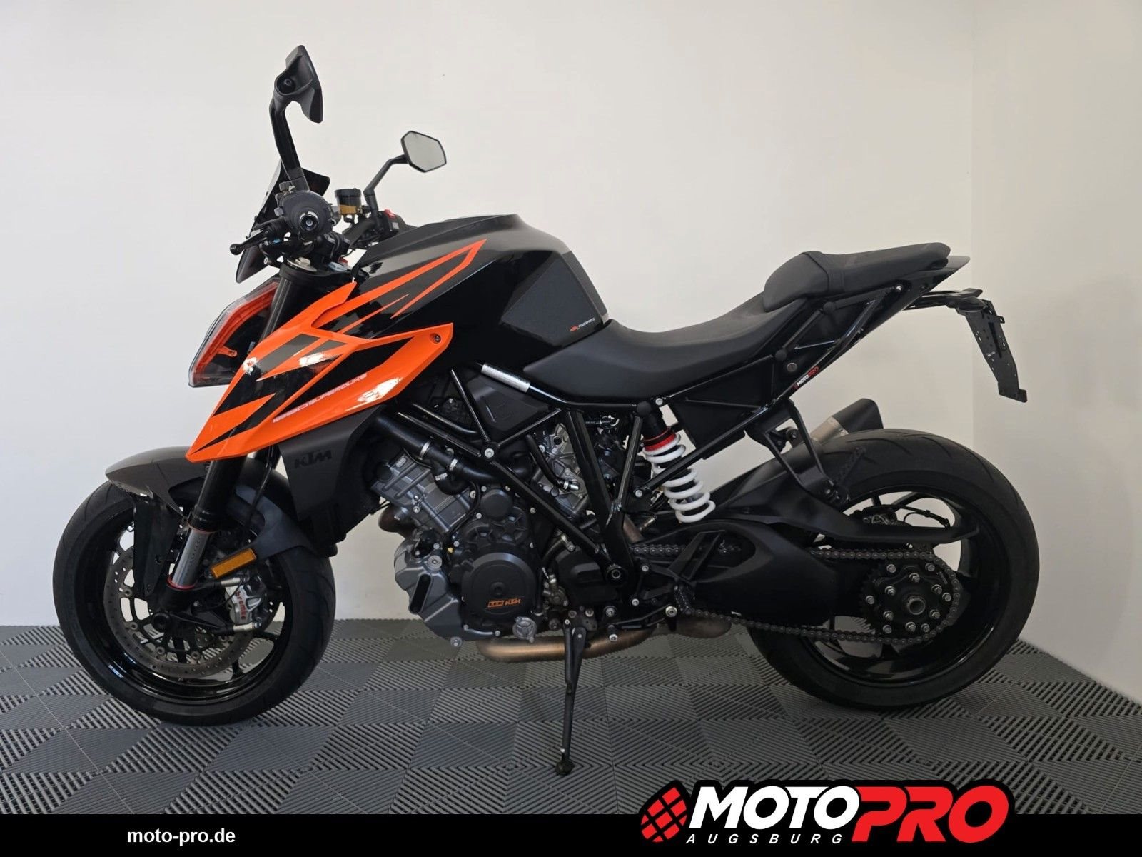 KTM 1290 Super Duke R