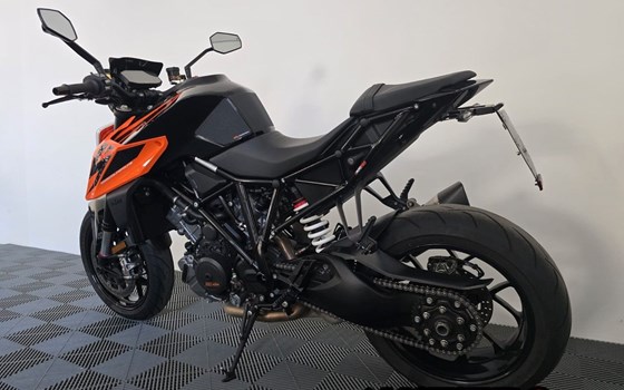 Gebrauchtmotorrad KTM 1290 Super Duke R - Bild 3