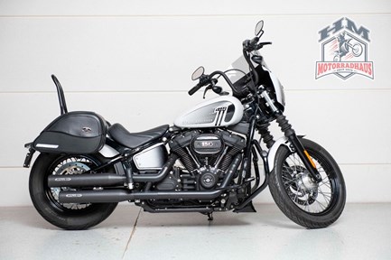Harley-Davidson Softail Street Bob 114 FXBBS