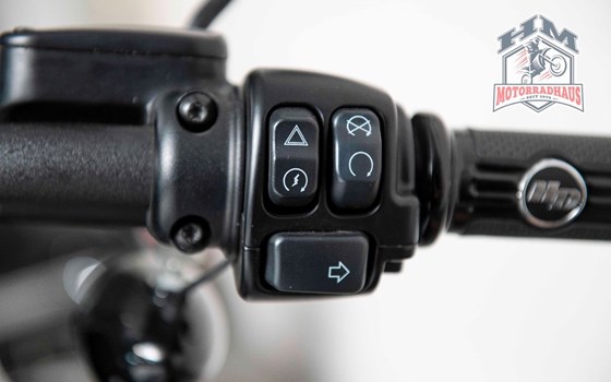 Gebrauchtmotorrad Harley-Davidson Softail Street Bob 114 FXBBS - Bild 11