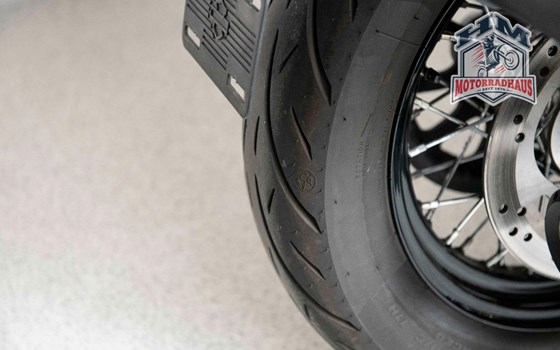 Gebrauchtmotorrad Harley-Davidson Softail Street Bob 114 FXBBS - Bild 17