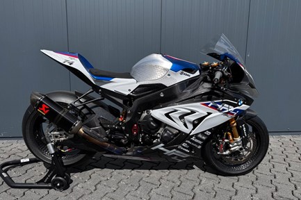 BMW HP4 RACE