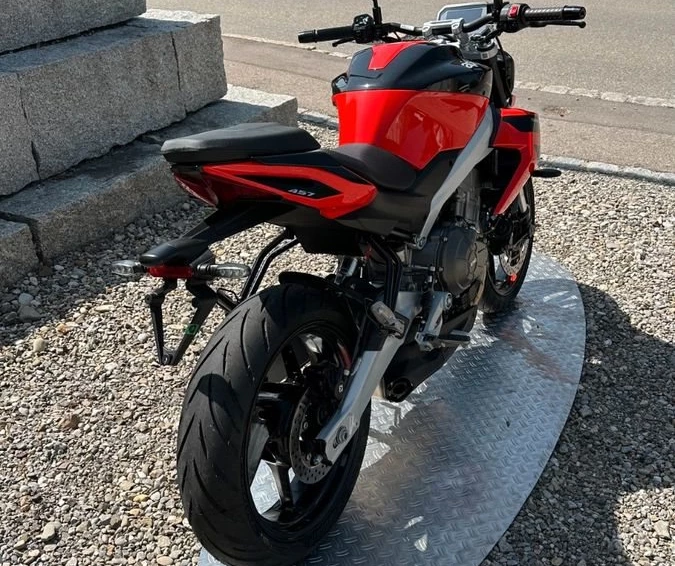 Angebot Aprilia Tuono 457 Bild 8: Angebot Aprilia Tuono 457
