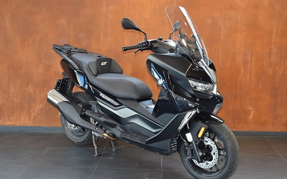 Gebrauchtmotorrad BMW C 400 GT - Bild 1 Gebrauchtmotorrad BMW C 400 GT - Bild 1