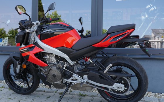 Neufahrzeug Aprilia Tuono 457 - Bild 11