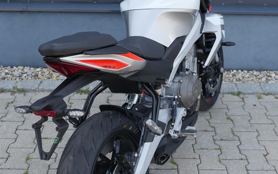 Neufahrzeug Aprilia Tuono 457 - Bild 16