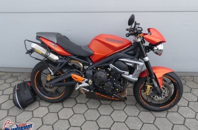 Triumph Street Triple