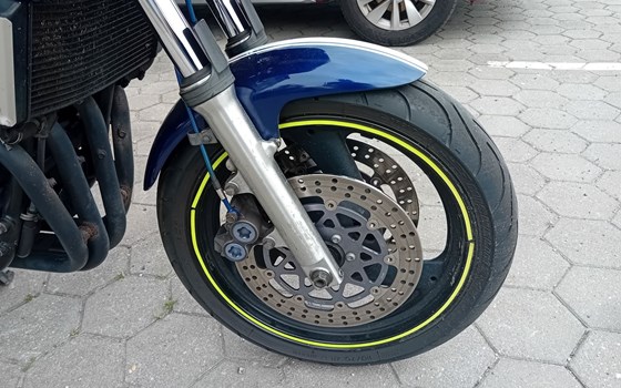 Gebrauchtmotorrad Yamaha FZS 600 Fazer - Bild 11